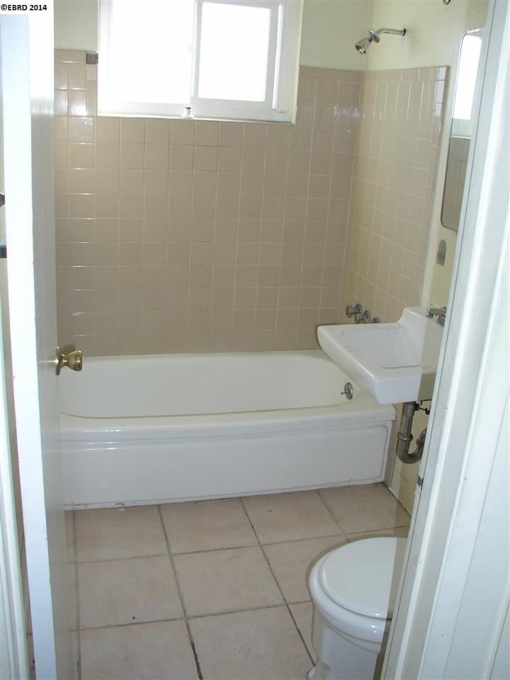1212 12th Street, OAKLAND, California 94607, ,Comm Ri Multi-units 5+,For Sale,12th Street,40641919