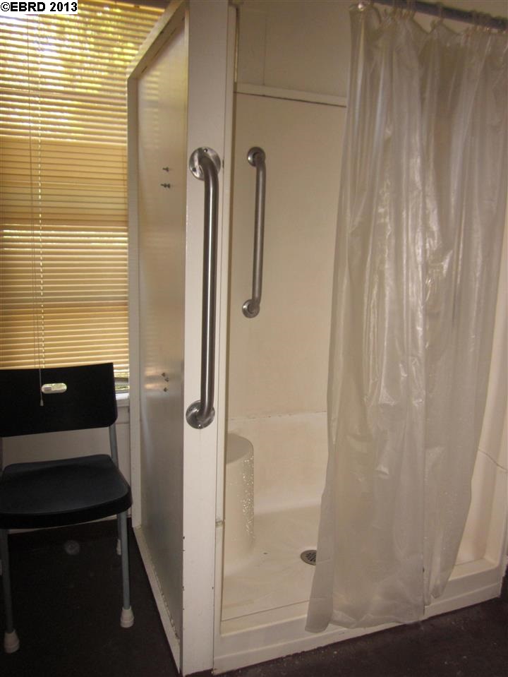 210 Tunnel, RICHMOND, California 94801, ,Comm Ri Multi-units 5+,For Sale,Tunnel,40642762
