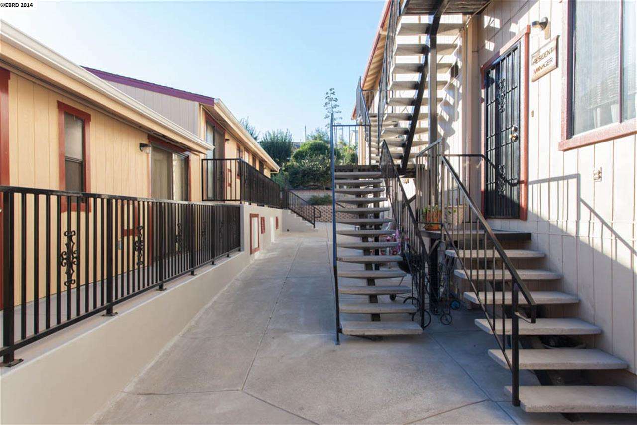 2225 23RD AVE, OAKLAND, California 94606-4241, ,Comm Ri Multi-units 5+,For Sale,23RD AVE,40645286