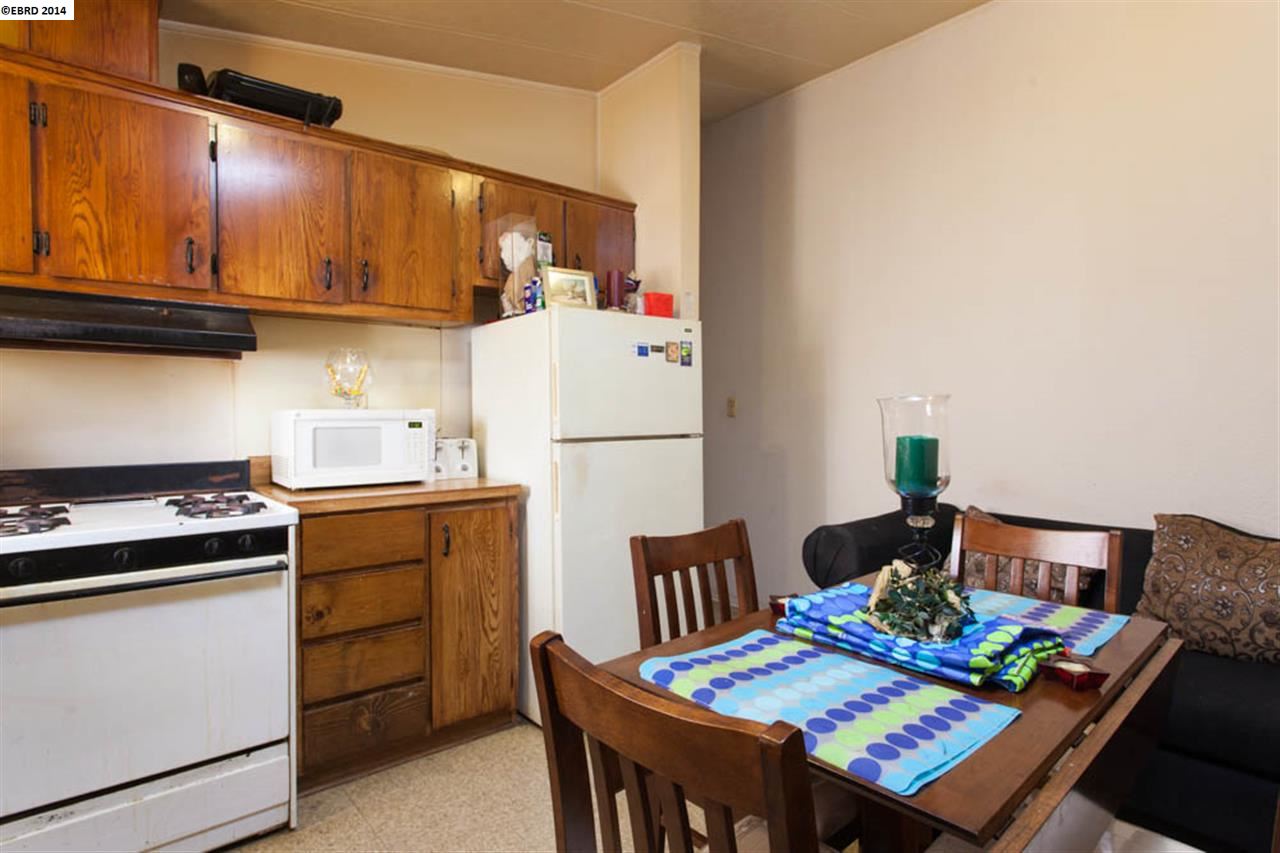 2225 23RD AVE, OAKLAND, California 94606-4241, ,Comm Ri Multi-units 5+,For Sale,23RD AVE,40645286
