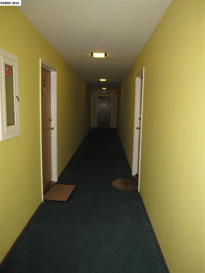 451 LEE ST, OAKLAND, California 94610-4720, ,Comm Ri Multi-units 5+,For Sale,LEE ST,40645431