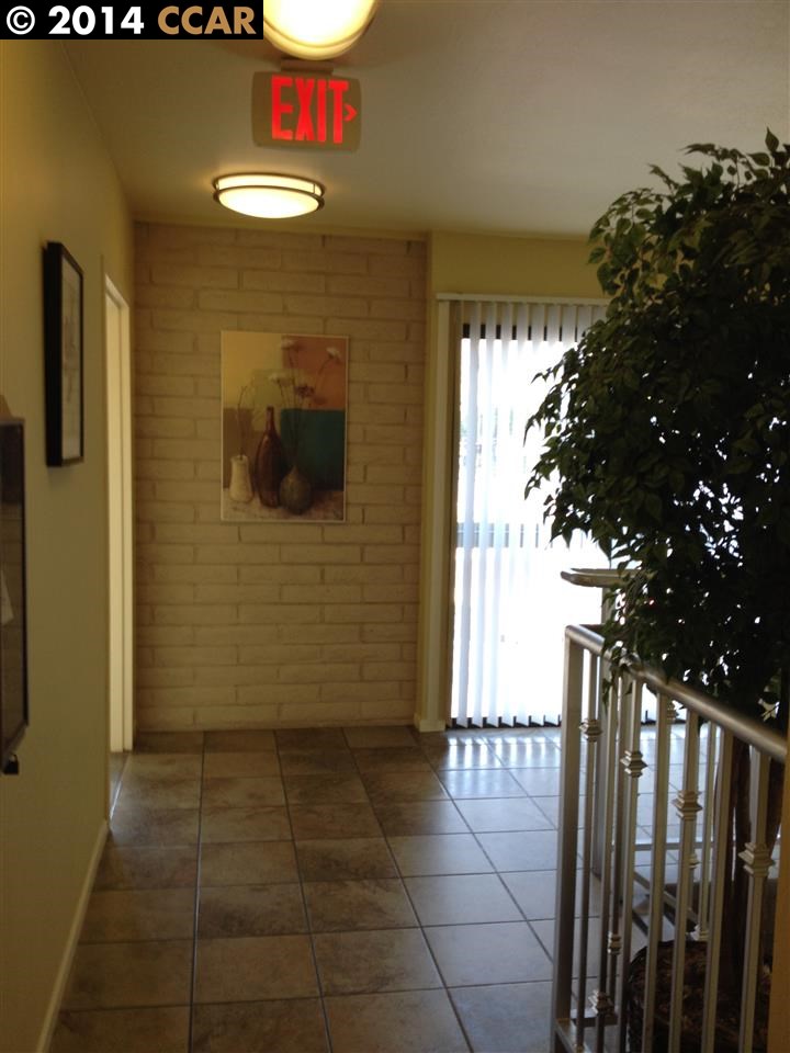 3600 CLAYTON RD# C2, CONCORD, California 94521-2511, ,Comm Industrial For Lease,For Rent,CLAYTON RD# C2,40938958