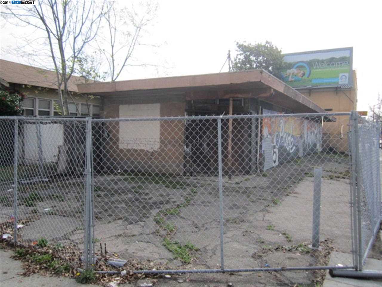 2951 SACRAMENTO ST, BERKELEY, California 94702-2534, ,Comm Lots And Land,For Sale,SACRAMENTO ST,40934501