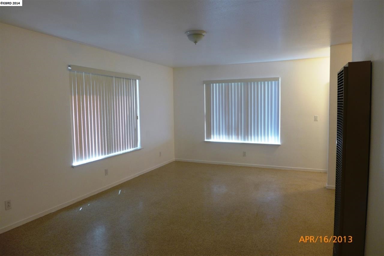 2119 Nevin Ave, RICHMOND, California 94801, ,Comm Ri Multi-units 5+,For Sale,Nevin Ave,40646402