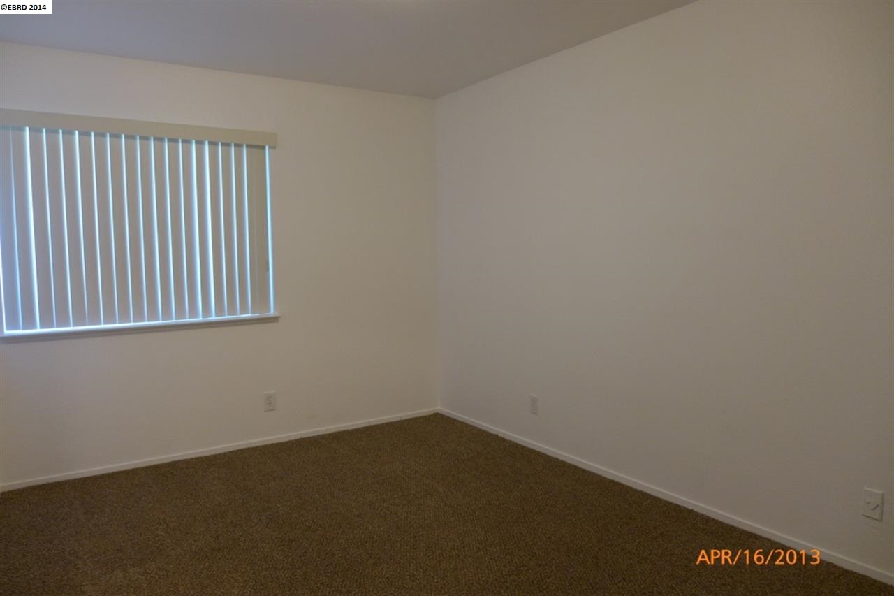 2119 Nevin Ave, RICHMOND, California 94801, ,Comm Ri Multi-units 5+,For Sale,Nevin Ave,40646402