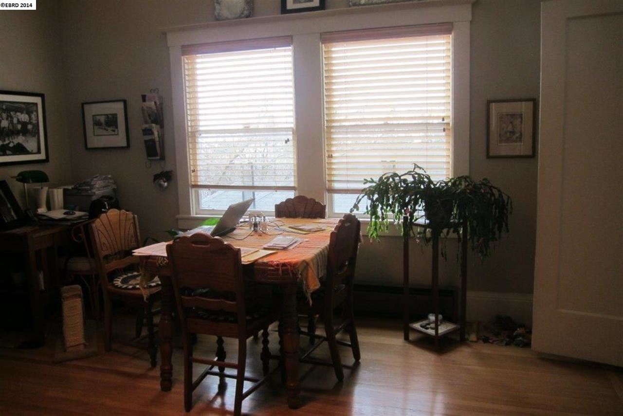 2737 FOREST AVE, BERKELEY, California 94705-1306, ,Comm Ri Multi-units 5+,For Sale,FOREST AVE,40646967