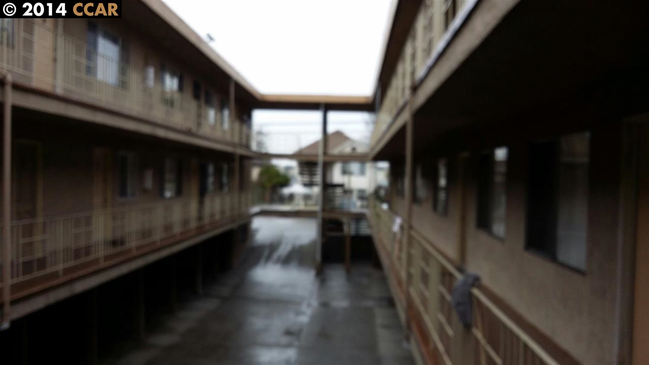 3020 35TH AVE, OAKLAND, California 94619-1124, ,Comm Ri Multi-units 5+,For Sale,35TH AVE,40647496