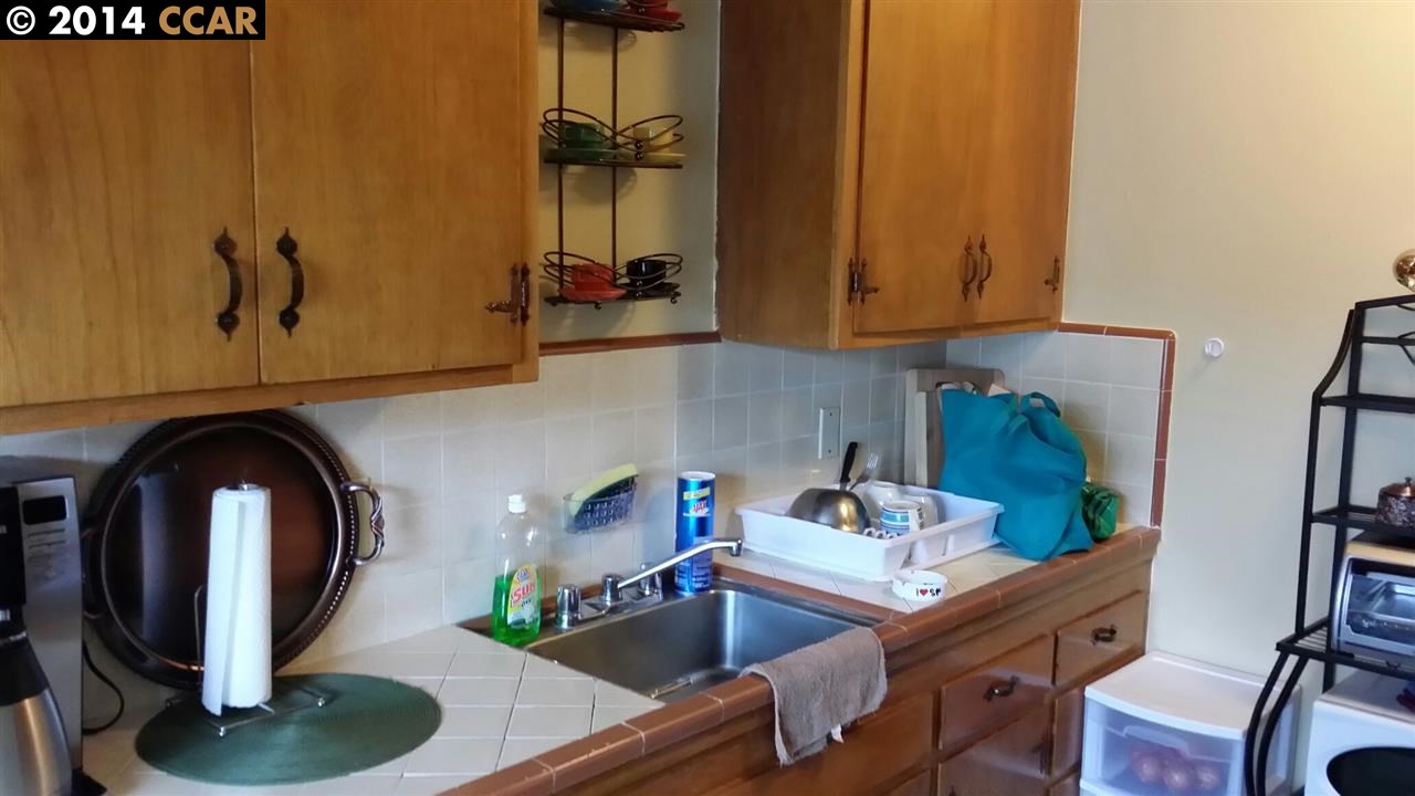 3020 35TH AVE, OAKLAND, California 94619-1124, ,Comm Ri Multi-units 5+,For Sale,35TH AVE,40647496