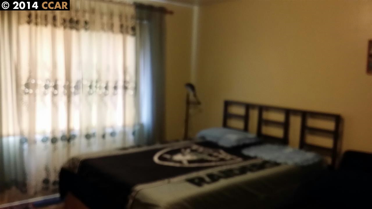3020 35TH AVE, OAKLAND, California 94619-1124, ,Comm Ri Multi-units 5+,For Sale,35TH AVE,40647496