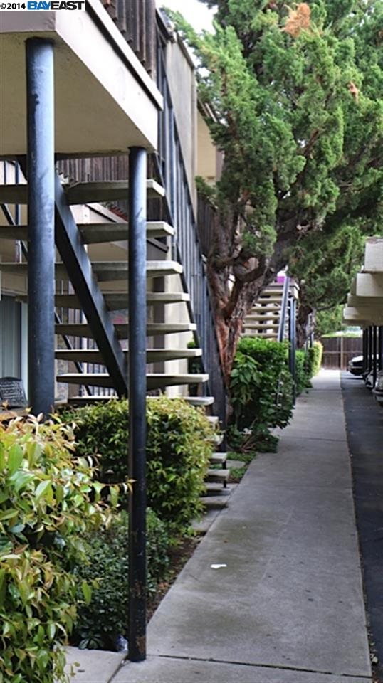 1506 GARCEZ DR, CONCORD, California 94521-3143, ,Comm Ri Multi-units 5+,For Sale,GARCEZ DR,40648308