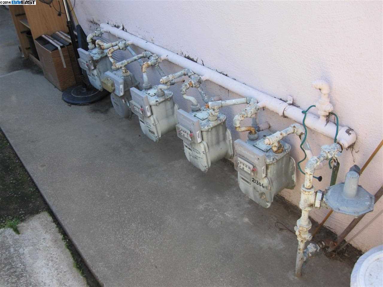 21306 RIZZO AVE, CASTRO VALLEY, California 94546-6222, ,Comm Ri Multi-units 5+,For Sale,RIZZO AVE,40648820