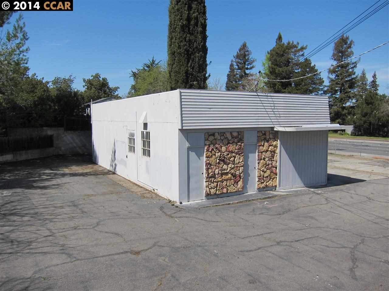 4090 CLAYTON RD, CONCORD, California 94521-2617, ,Comm Lots And Land,For Sale,CLAYTON RD,40934561