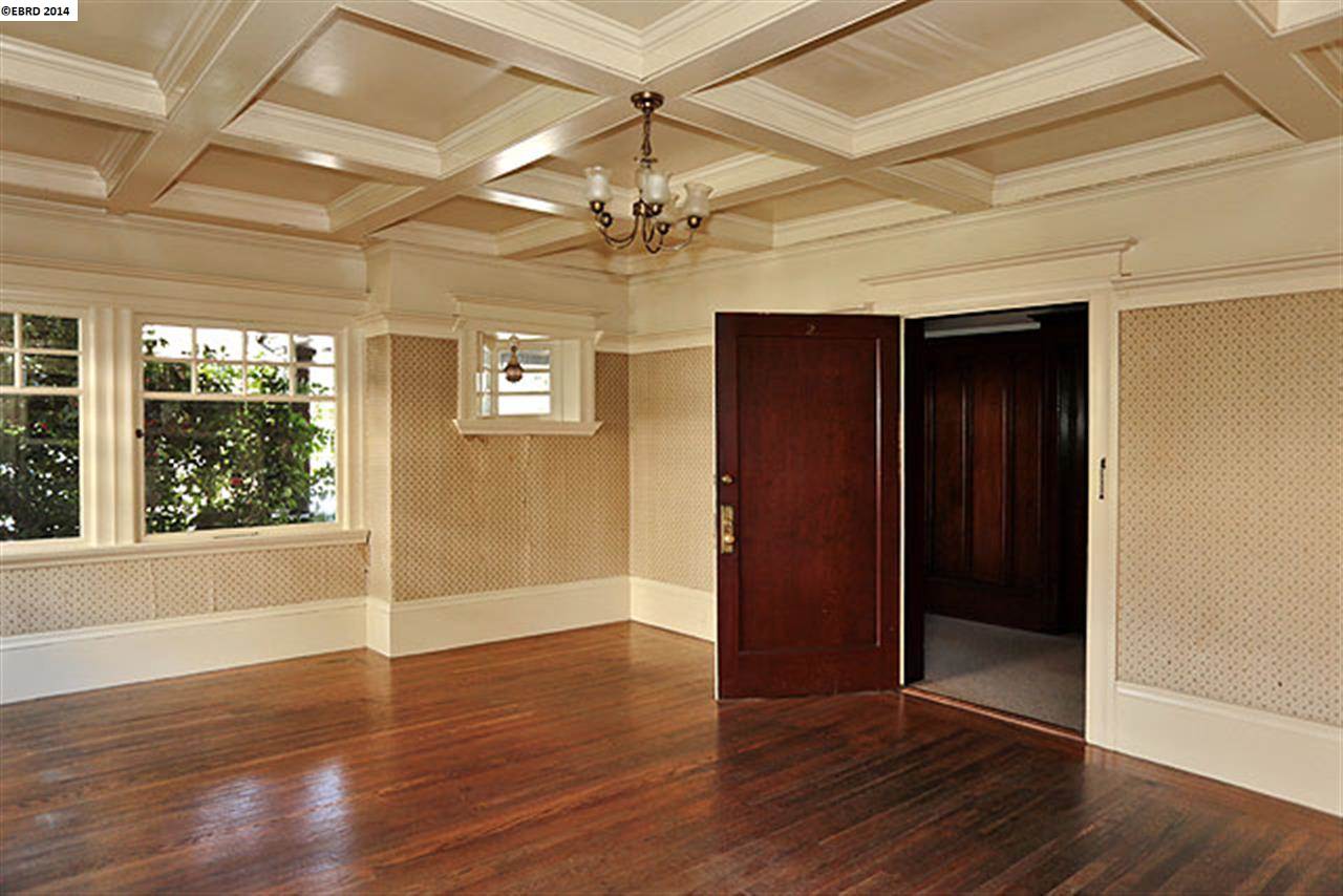 2618 COLLEGE AVE, BERKELEY, California 94704-3407, ,Comm Ri Multi-units 5+,For Sale,COLLEGE AVE,40650739