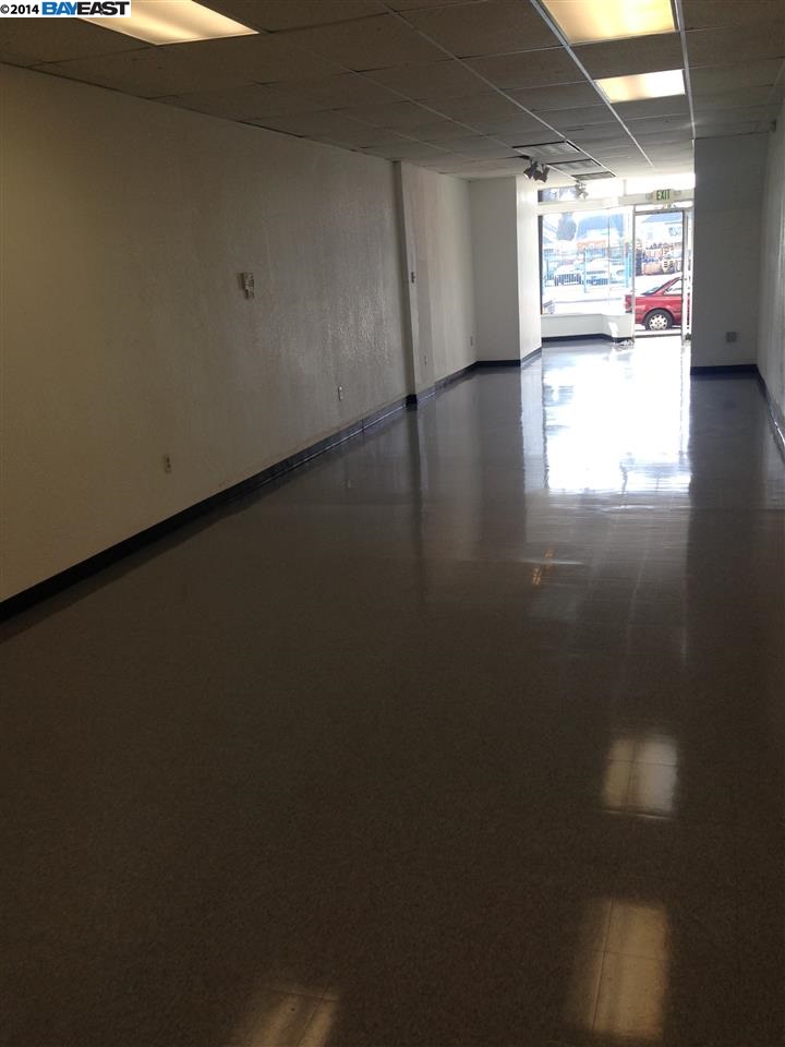 3838 INTERNATIONAL BLVD, OAKLAND, California 94601-4010, ,Comm Industrial For Lease,For Rent,INTERNATIONAL BLVD,40939063
