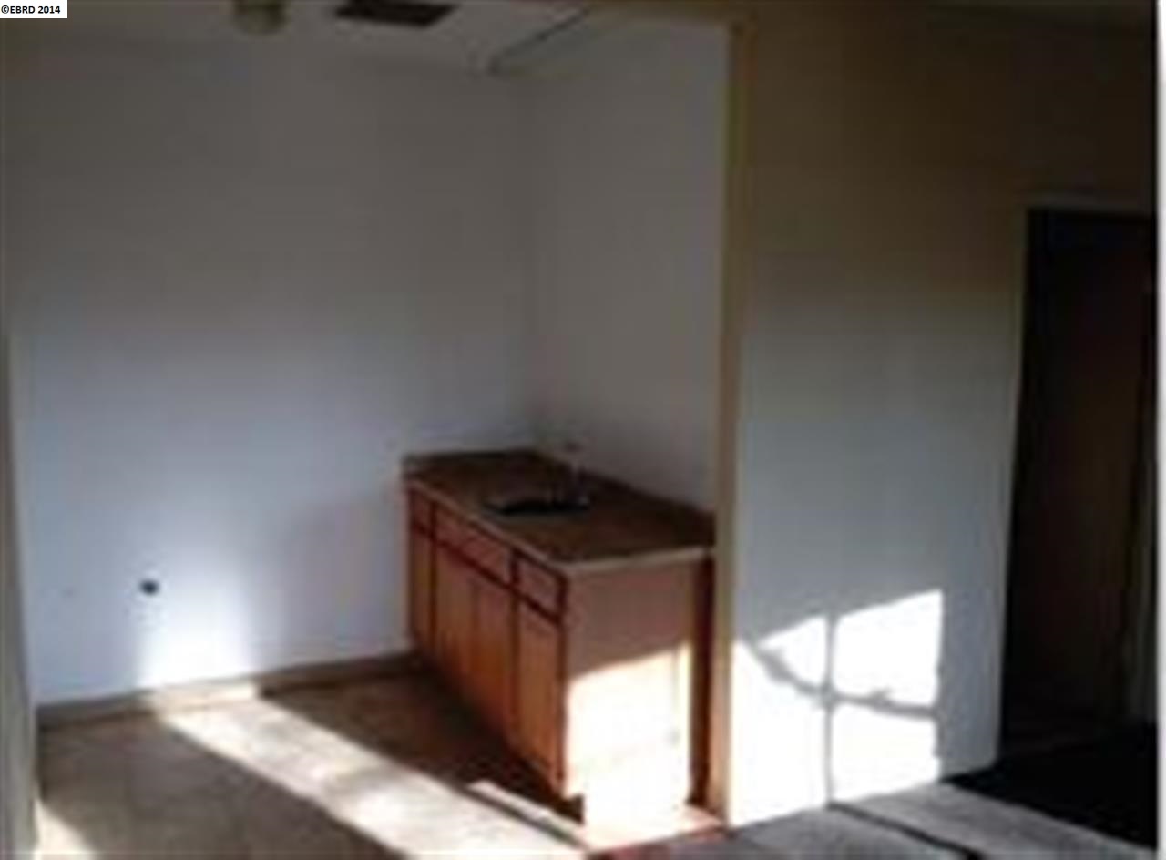 1680 14th St, SAN LEANDRO, California 94577, ,Comm Industrial For Lease,For Rent,14th St,40939078