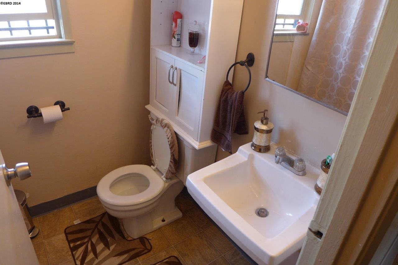 1432 45TH AVE, OAKLAND, California 94601-4505, ,Comm Ri Multi-units 5+,For Sale,45TH AVE,40651584