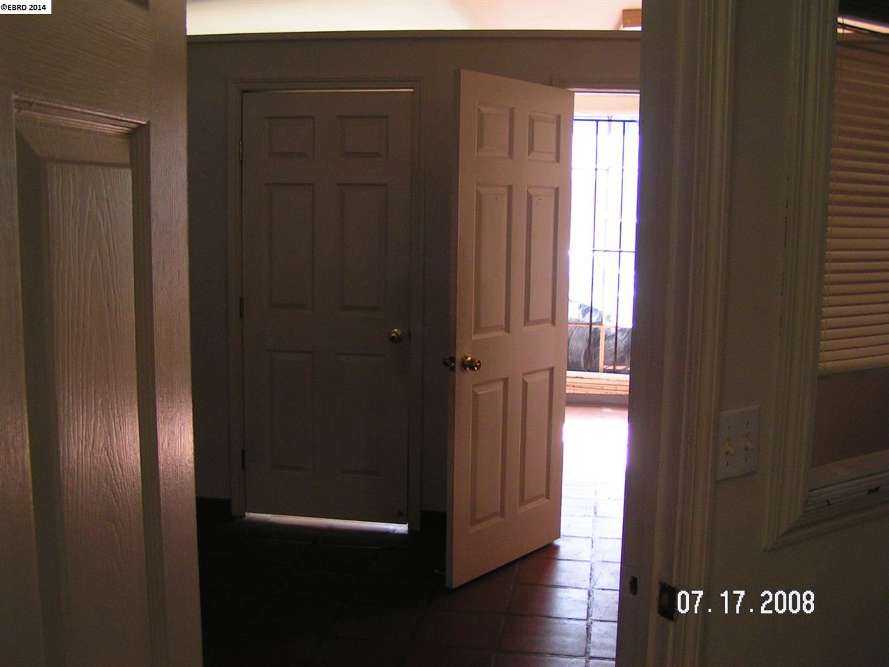 3207 TELEGRAPH, OAKLAND, California 94609, ,Comm Ri Multi-units 5+,For Sale,TELEGRAPH,40651688