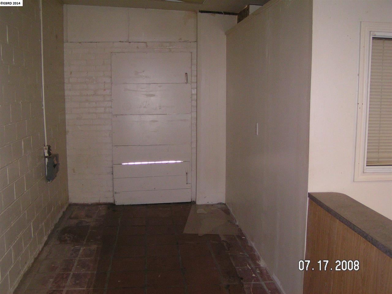 3207 TELEGRAPH, OAKLAND, California 94609, ,Comm Ri Multi-units 5+,For Sale,TELEGRAPH,40651688