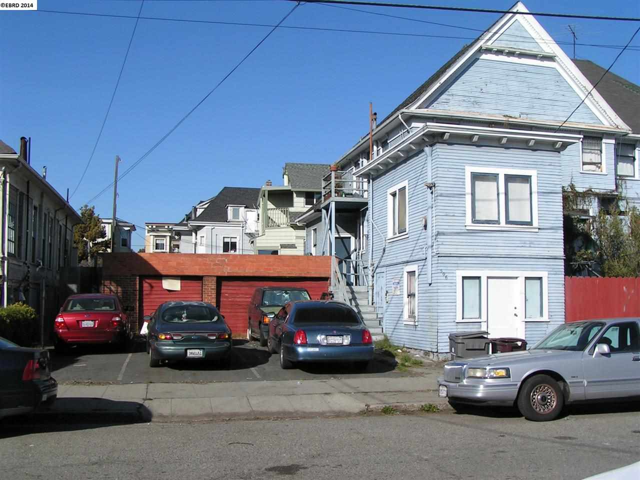 3207 TELEGRAPH, OAKLAND, California 94609, ,Comm Ri Multi-units 5+,For Sale,TELEGRAPH,40651688