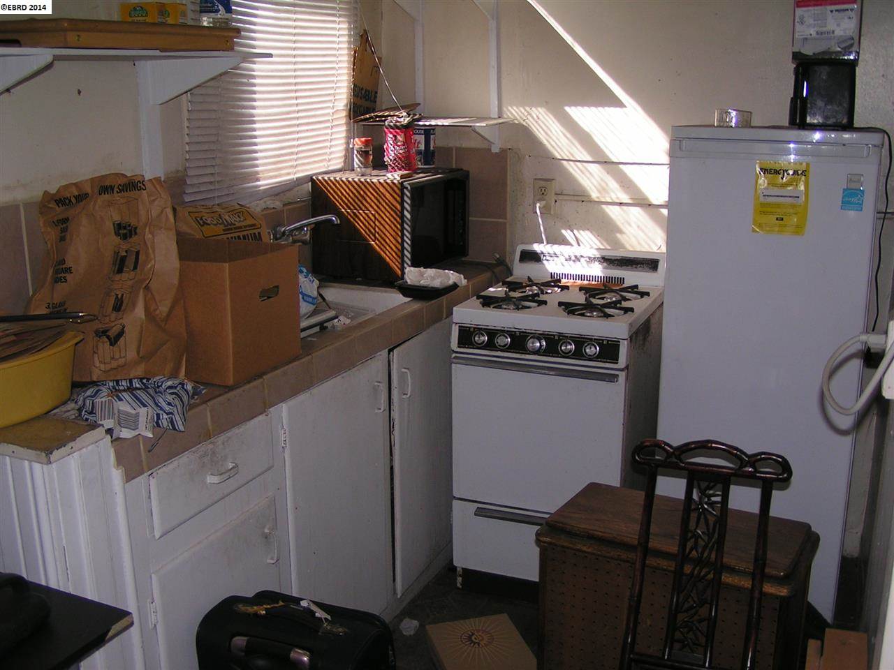 3207 TELEGRAPH, OAKLAND, California 94609, ,Comm Ri Multi-units 5+,For Sale,TELEGRAPH,40651688