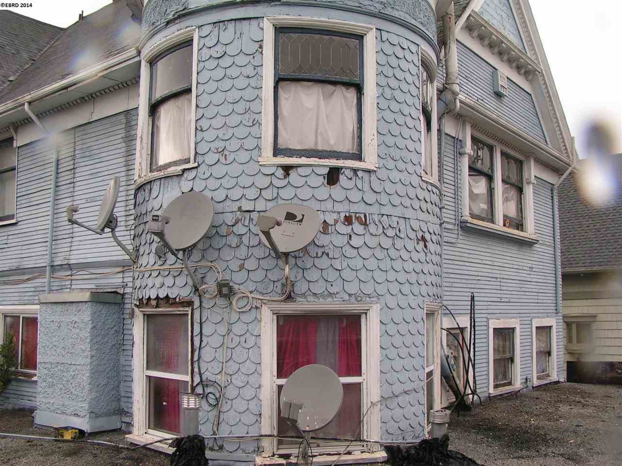 3207 TELEGRAPH, OAKLAND, California 94609, ,Comm Ri Multi-units 5+,For Sale,TELEGRAPH,40651688