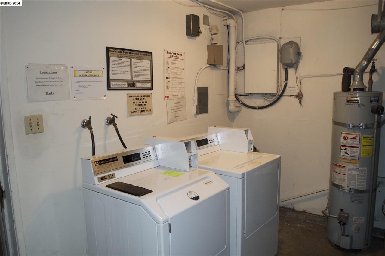 2007 HASTE ST, BERKELEY, California 94704-1917, ,Comm Ri Multi-units 5+,For Sale,HASTE ST,40651766