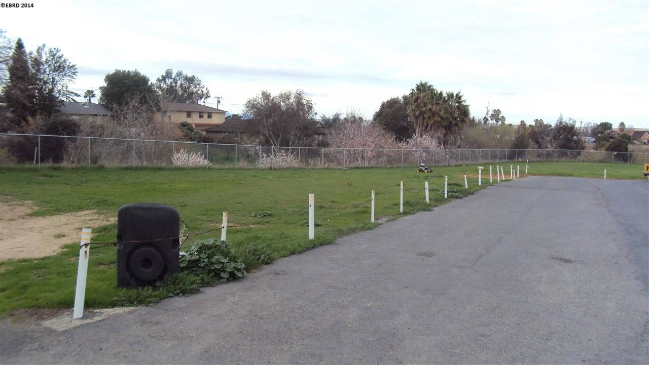 749 Wilbur Ave, ANTIOCH, California 94509, ,Comm Ri Multi-units 5+,For Sale,Wilbur Ave,40652548