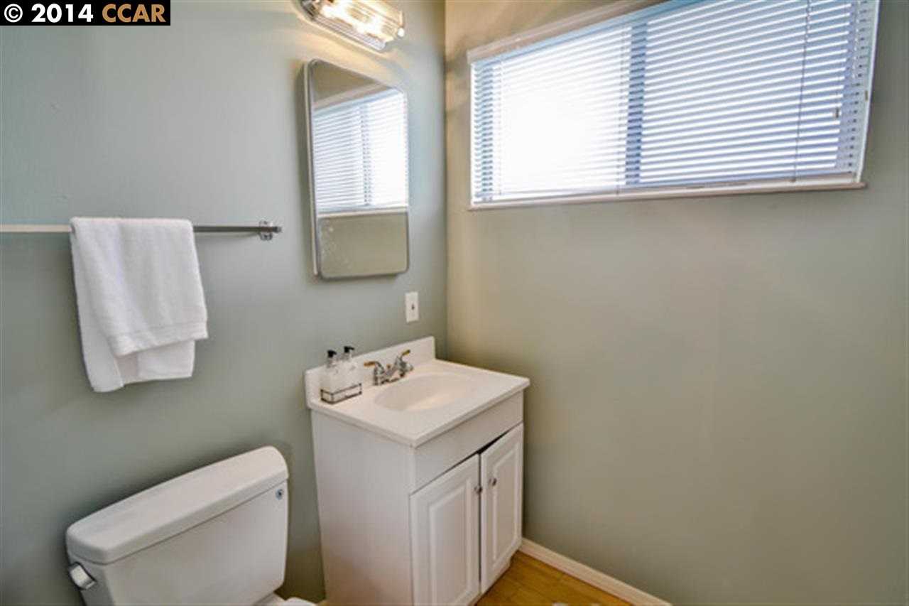 120 Village CT, WALNUT CREEK, California 94596, ,Comm Ri Multi-units 5+,For Sale,Village CT,40653185