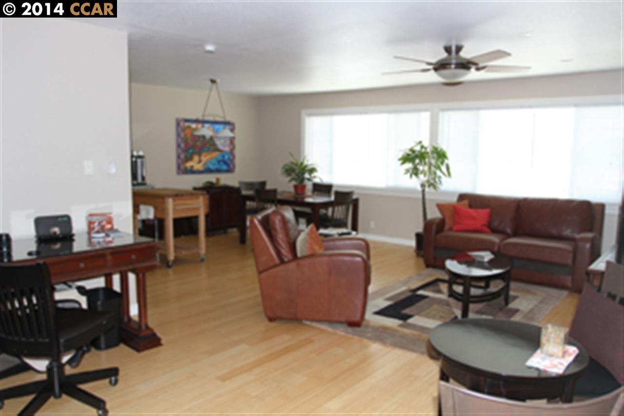120 Village CT, WALNUT CREEK, California 94596, ,Comm Ri Multi-units 5+,For Sale,Village CT,40653185