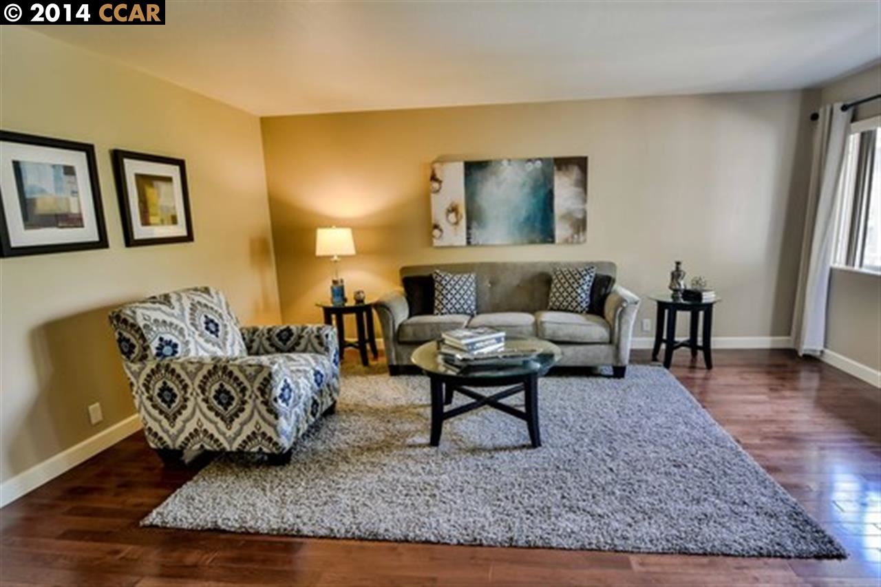 120 Village CT, WALNUT CREEK, California 94596, ,Comm Ri Multi-units 5+,For Sale,Village CT,40653185