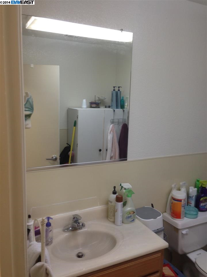 1213 LINCOLN AVE, ALAMEDA, California 94501-2325, ,Comm Ri Multi-units 5+,For Sale,LINCOLN AVE,40653592