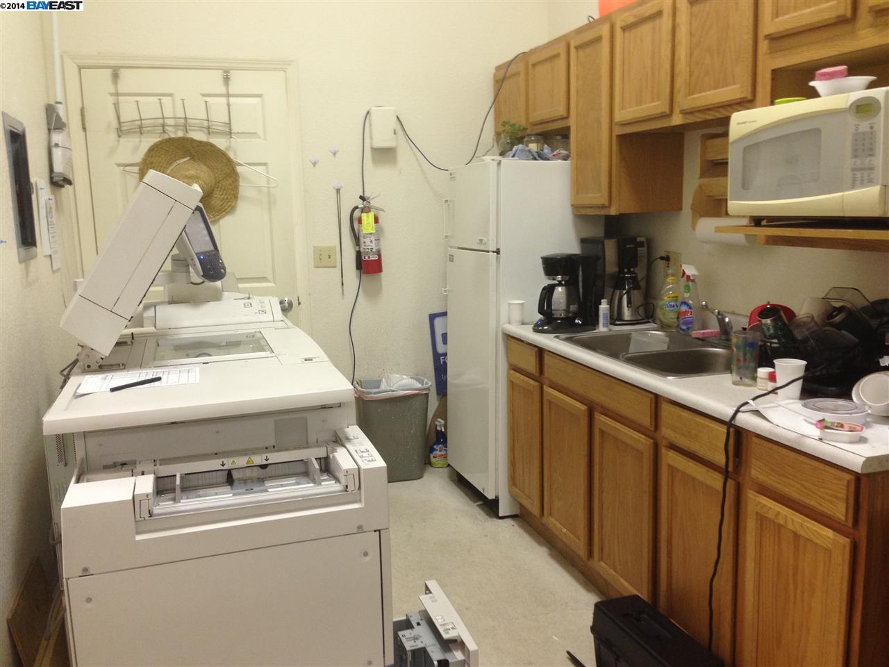 1213 LINCOLN AVE, ALAMEDA, California 94501-2325, ,Comm Ri Multi-units 5+,For Sale,LINCOLN AVE,40653592