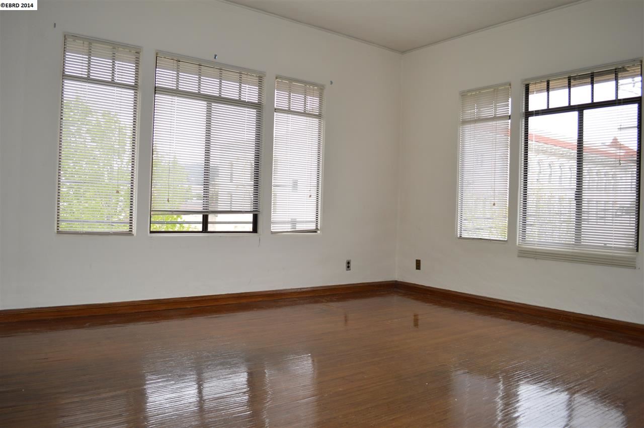 2030 Dwight Way, BERKELEY, California 94704, ,Comm Ri Multi-units 5+,For Sale,Dwight Way,40654320