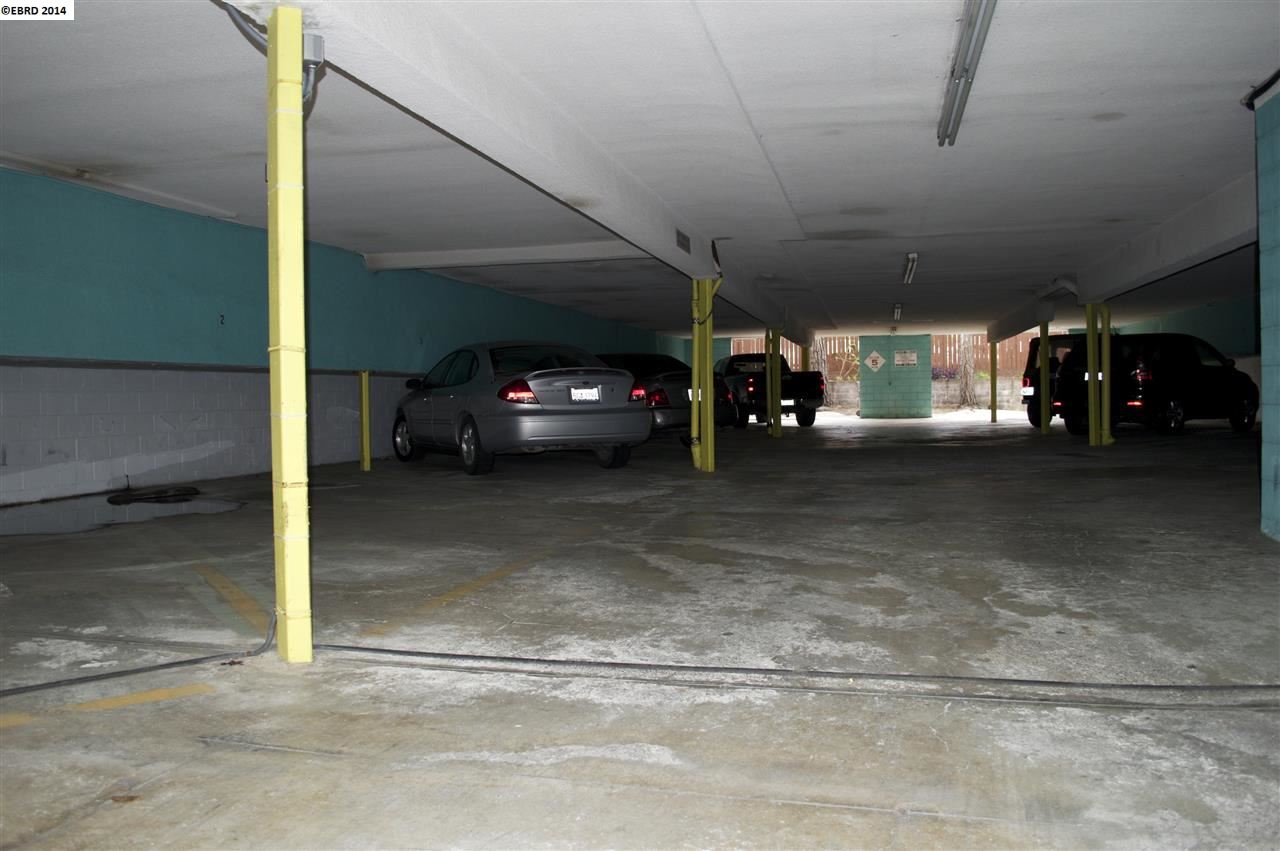 2028 DWIGHT WAY, BERKELEY, California 94704-2609, ,Comm Ri Multi-units 5+,For Sale,DWIGHT WAY,40654380
