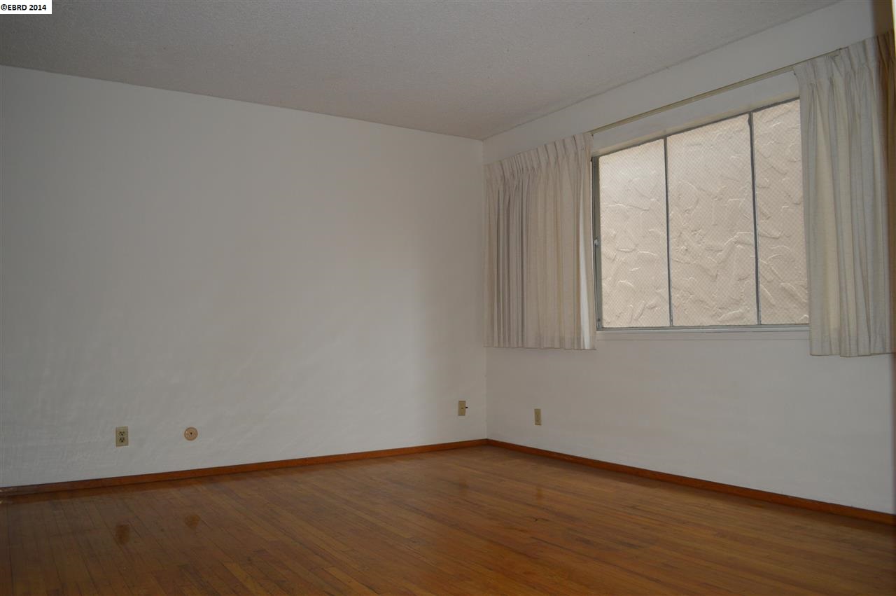 2028 DWIGHT WAY, BERKELEY, California 94704-2609, ,Comm Ri Multi-units 5+,For Sale,DWIGHT WAY,40654380