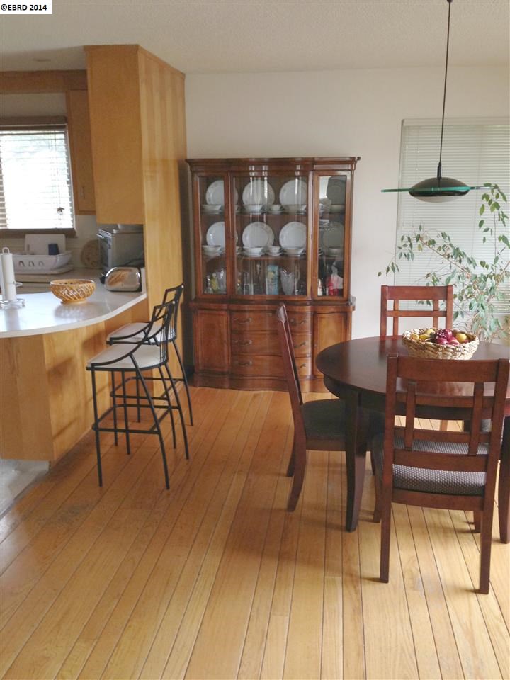 3701 MAYBELLE AVE, OAKLAND, California 94619-2113, ,Comm Ri Multi-units 5+,For Sale,MAYBELLE AVE,40654499