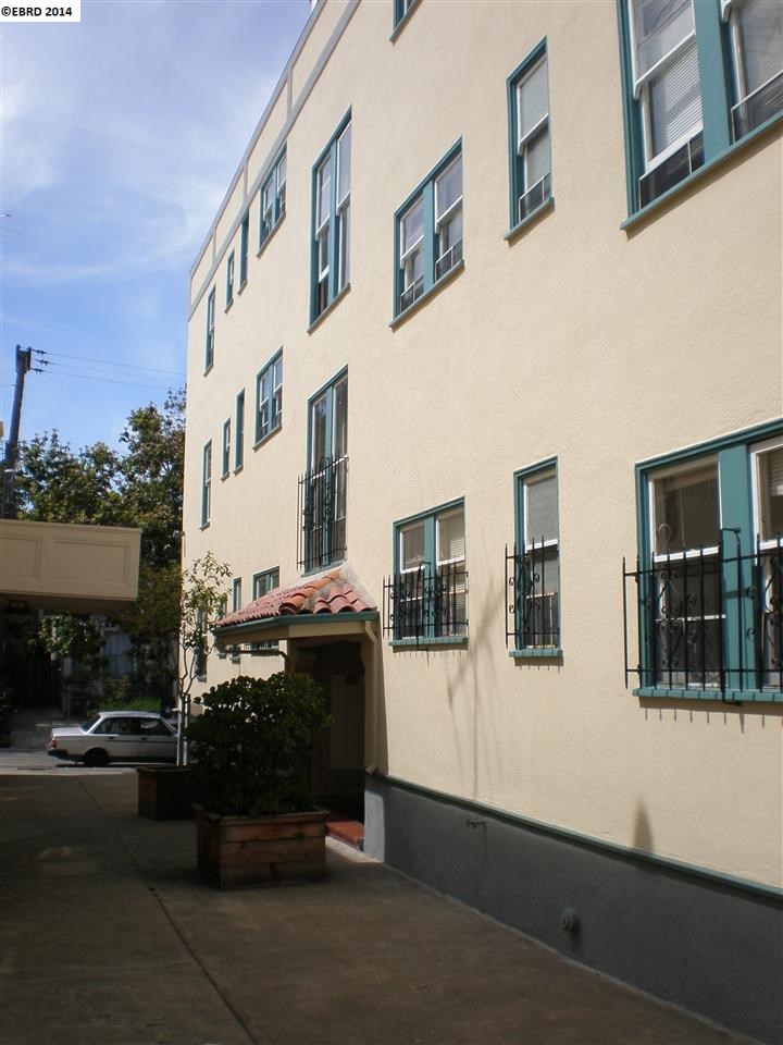 1732 6th Ave., OAKLAND, California 94606, ,Comm Ri Multi-units 5+,For Sale,6th Ave.,40660855