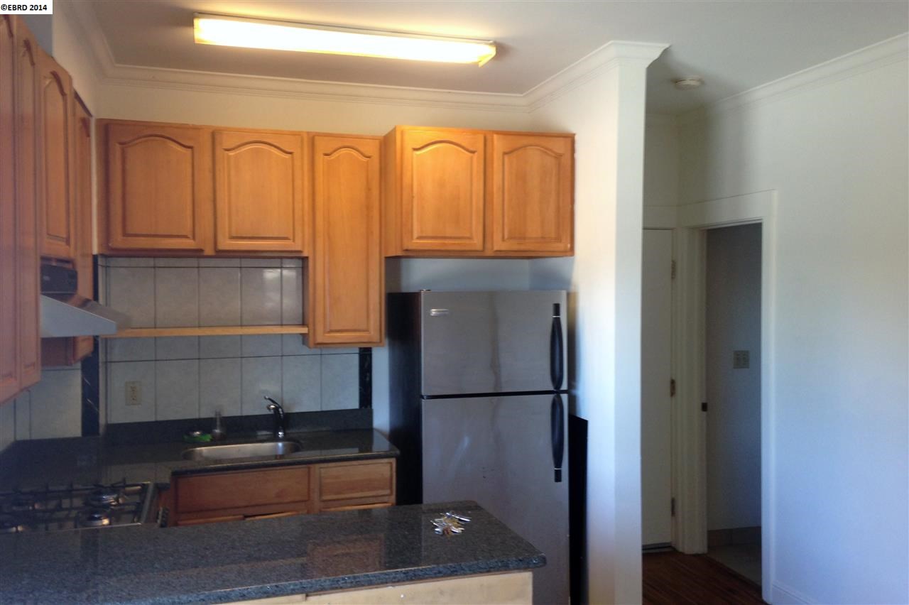 1921 26TH AVE, OAKLAND, California 94601-1763, ,Comm Ri Multi-units 5+,For Sale,26TH AVE,40661588