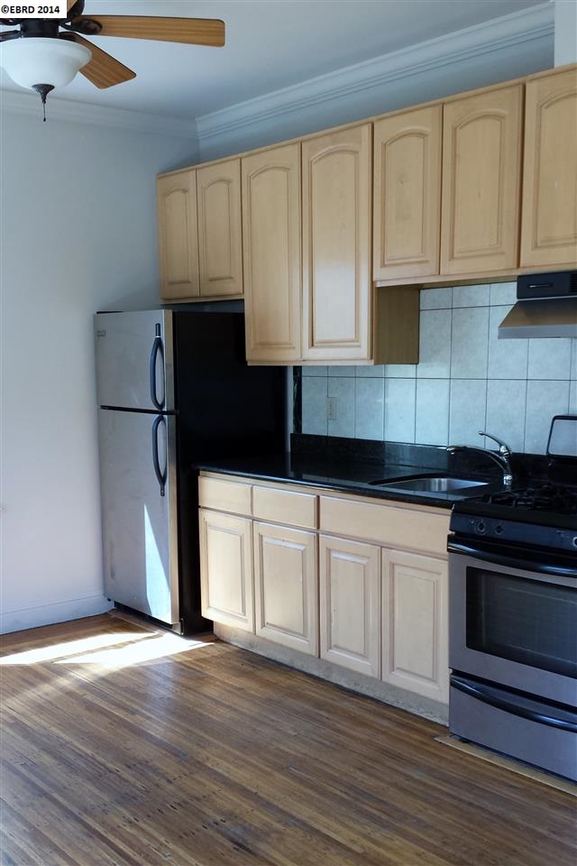 1921 26TH AVE, OAKLAND, California 94601-1763, ,Comm Ri Multi-units 5+,For Sale,26TH AVE,40661588