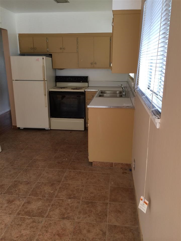 4812 TOMPKINS AVE, OAKLAND, California 94619-2839, ,Comm Ri Multi-units 5+,For Sale,TOMPKINS AVE,40661696