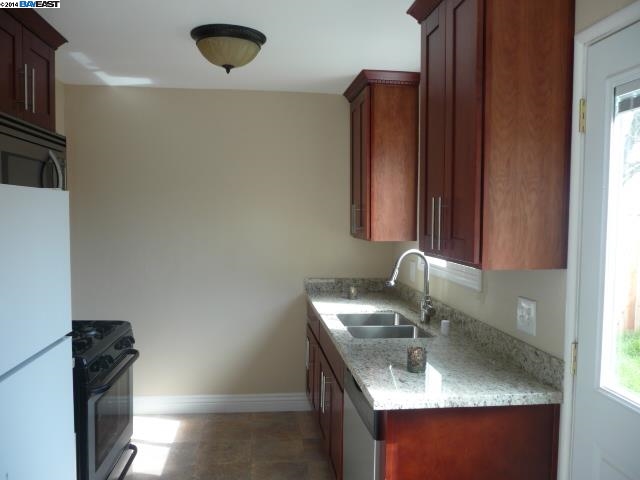 2307 8TH ST, BERKELEY, California 94710-2310, ,Comm Ri Multi-units 5+,For Sale,8TH ST,40663199