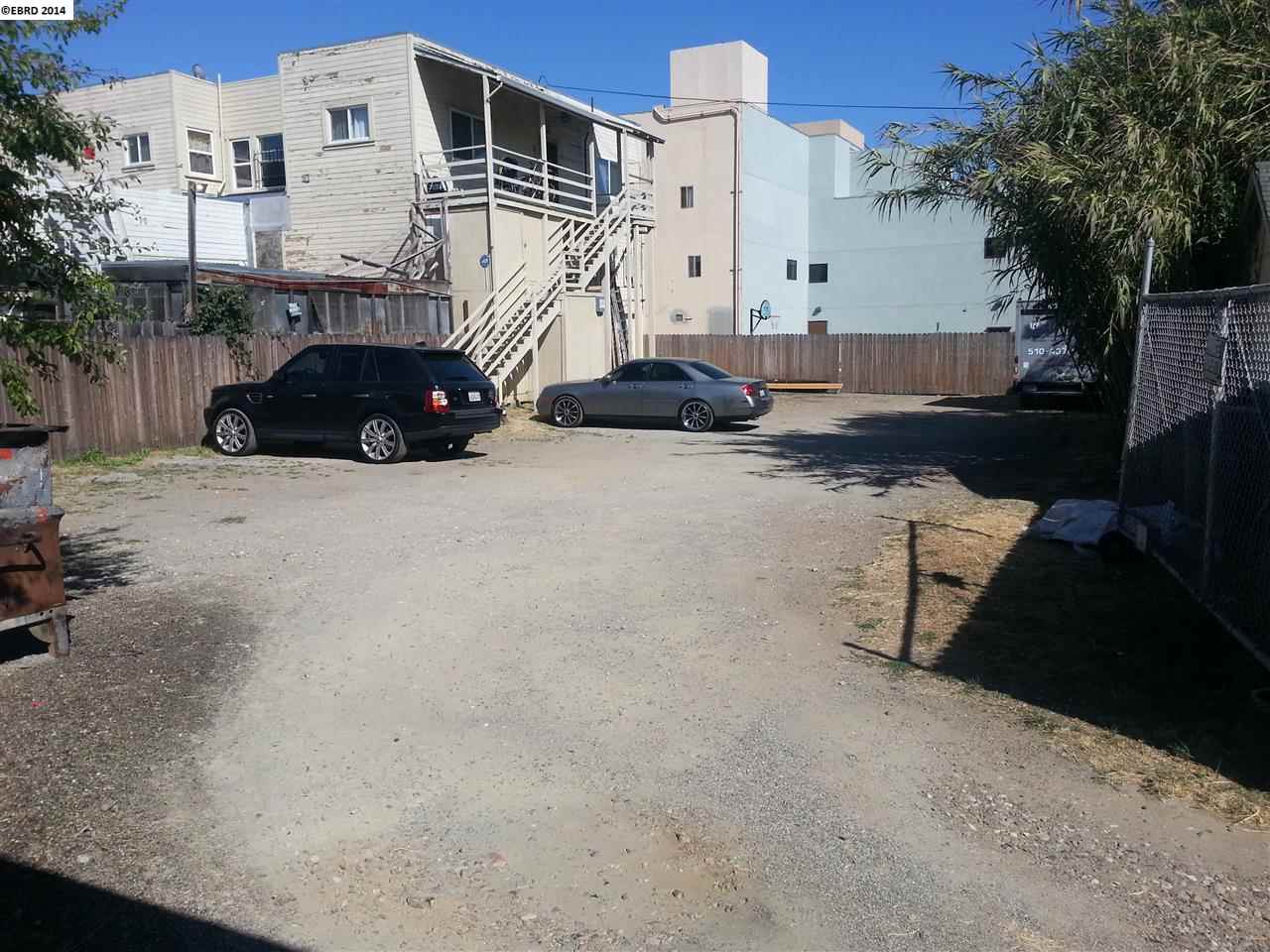 3835 MacArthur Blvd, OAKLAND, California 94619, ,Comm Ri Multi-units 5+,For Sale,MacArthur Blvd,40664103