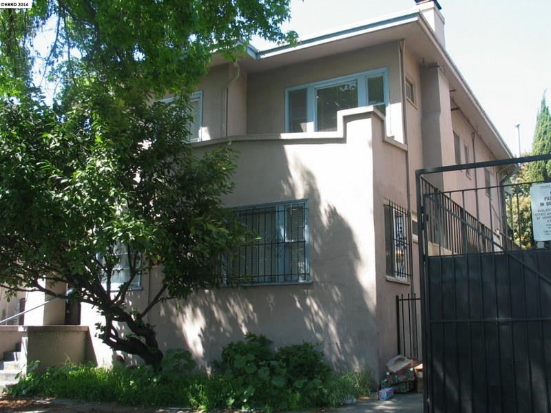 516 31ST ST, OAKLAND, California 94609-3204, ,Comm Ri Multi-units 5+,For Sale,31ST ST,40664227