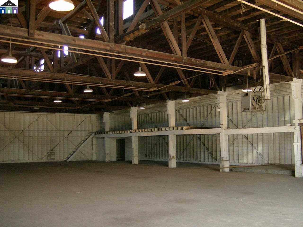 10000 Edes Avenue, OAKLAND, California 94603, ,Comm Industrial For Lease,For Rent,Edes Avenue,40939243