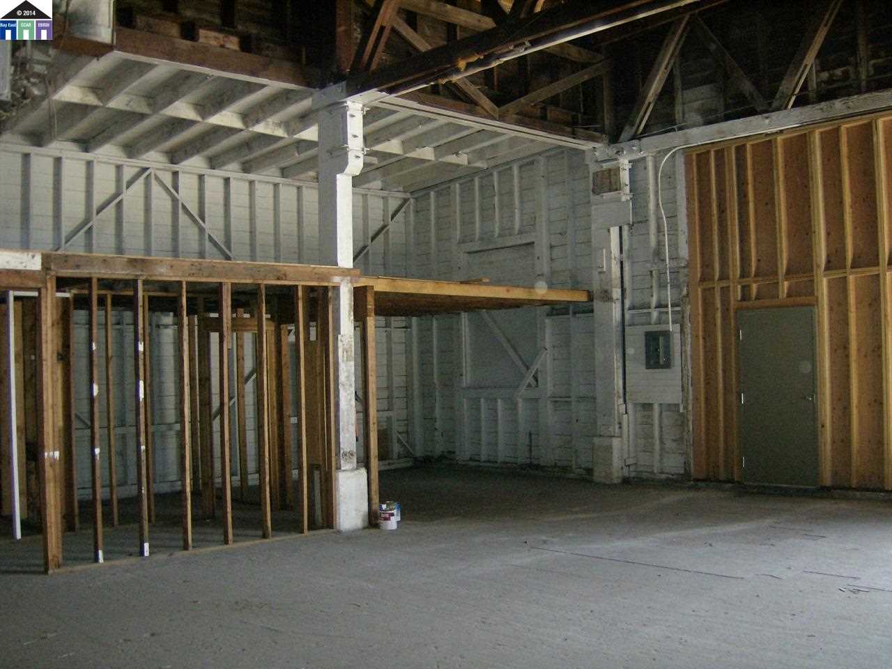 10000 Edes Avenue, OAKLAND, California 94603, ,Comm Industrial For Lease,For Rent,Edes Avenue,40939243
