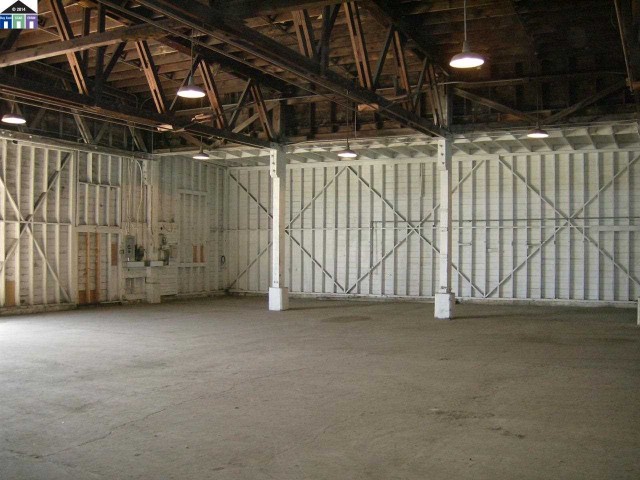 10000 Edes Avenue, OAKLAND, California 94603, ,Comm Industrial For Lease,For Rent,Edes Avenue,40939243