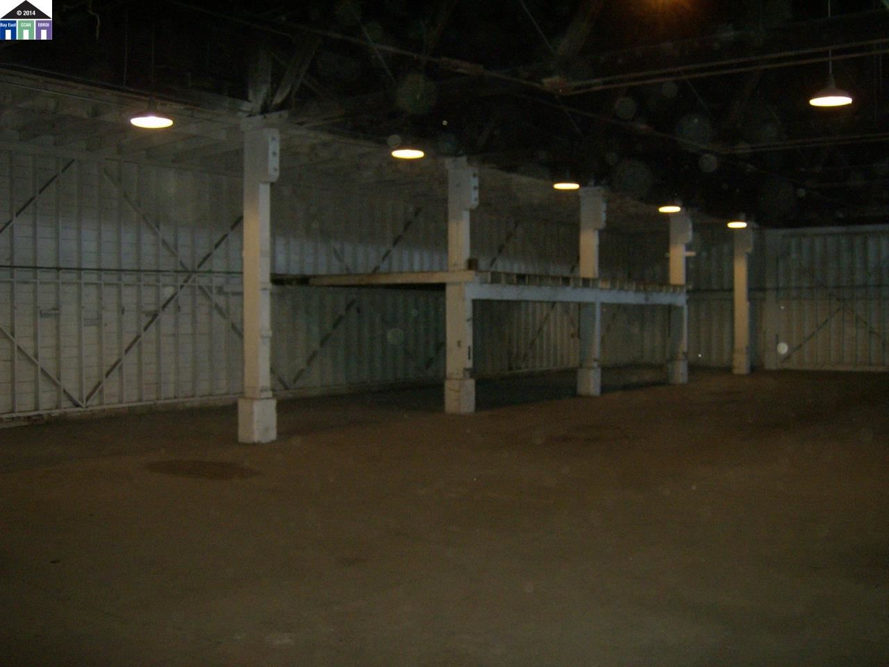 10000 Edes Avenue, OAKLAND, California 94603, ,Comm Industrial For Lease,For Rent,Edes Avenue,40939243