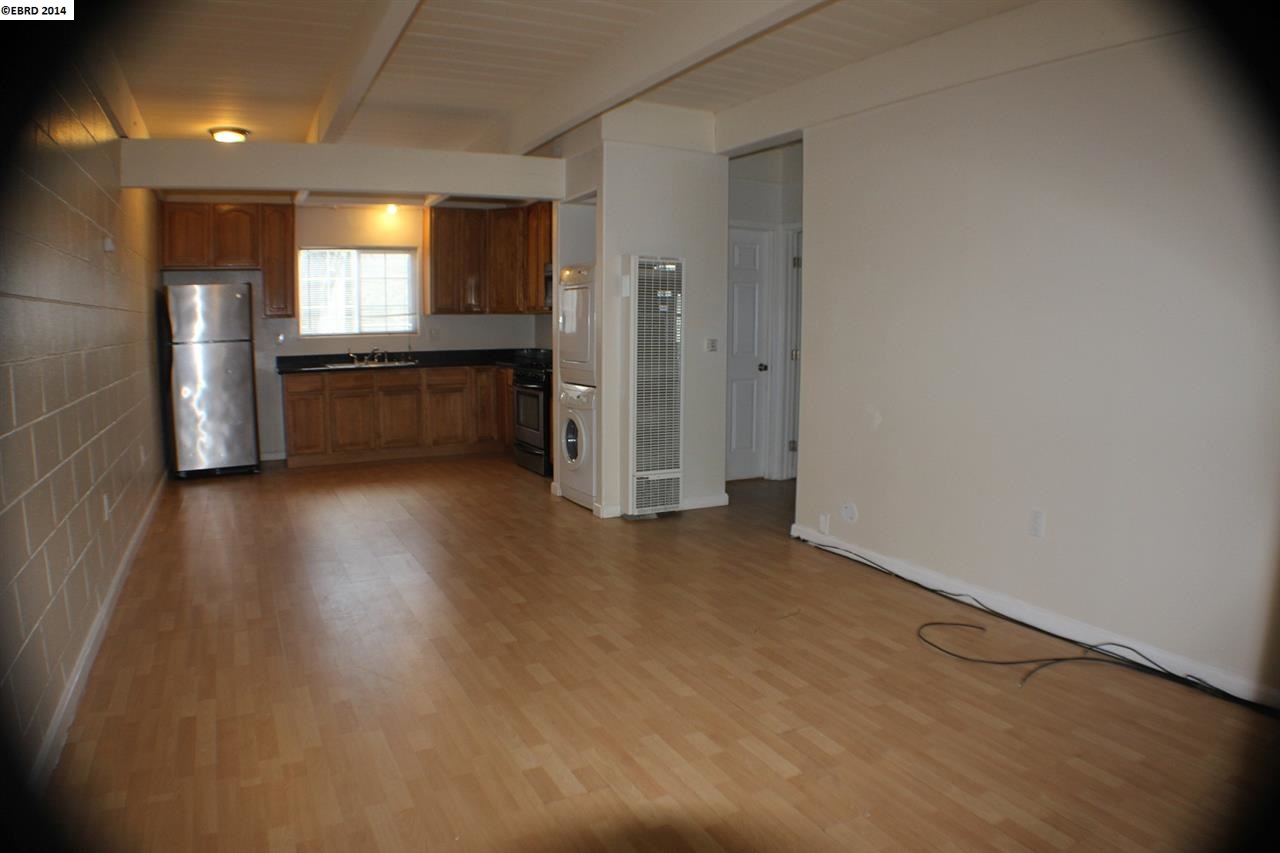7867 Bancroft Ave, OAKLAND, California 94605, ,Comm Ri Multi-units 5+,For Sale,Bancroft Ave,40665802
