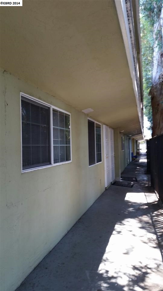 7867 Bancroft Ave, OAKLAND, California 94605, ,Comm Ri Multi-units 5+,For Sale,Bancroft Ave,40665802