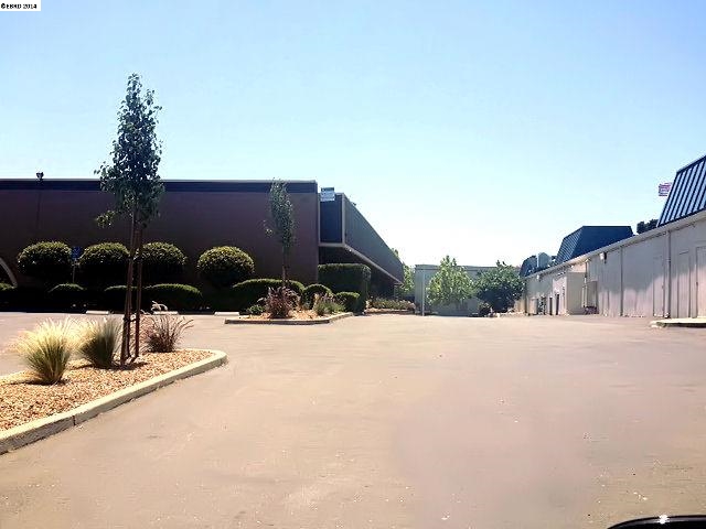 2400 Sycamore Suite 4, ANTIOCH, California 94509, ,Comm Industrial For Lease,For Rent,Sycamore Suite 4,40939288